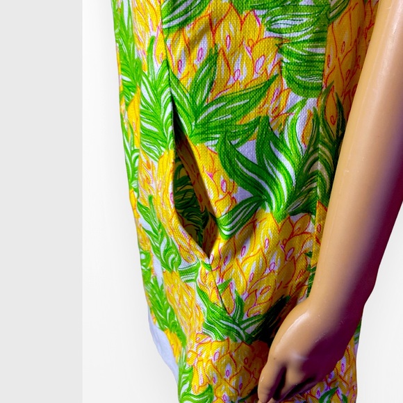 Lilly Pulitzer Multicolored Pineapple
Tropical Sleeveless Scalloped Dress Sz 6 - Picture 5 of 9